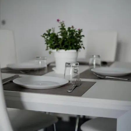 Domus - Cesare - Apartament